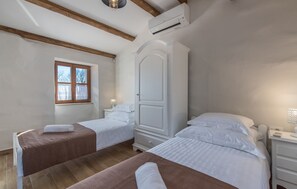 2 chambres, fer et planche Ă repasser, accĂšs au Wi-Fi (inclus)