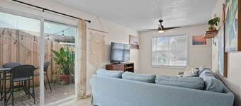 4 Blocks to Ocean Seaside Sanctuary Jax Beach
