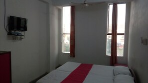 Free WiFi, bed sheets - Hotel President  (Chittorgarh)