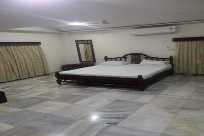 Rosewood Villa A Spacious 5-bedroom villa in delightful Vijayawada