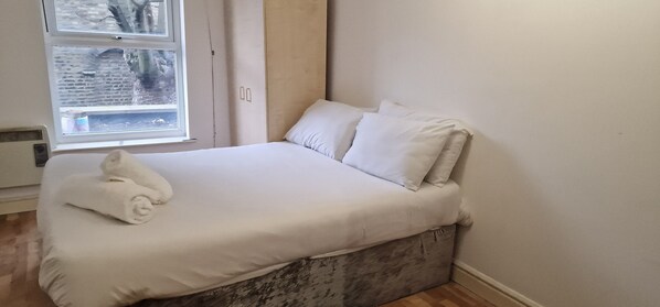 1 Schlafzimmer, Bügeleisen/Bügelbrett, WLAN, Bettwäsche