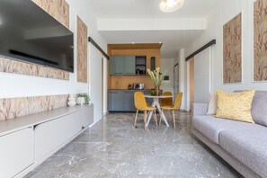 TV - Cornelia Cozy Home elegance apartment near the center of Rome (Roma)