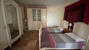 1 bedroom, free WiFi, bed sheets