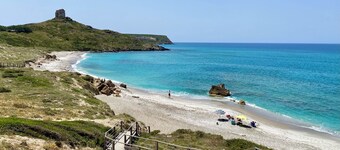 Mare Dentro - Modern Apartment with Terrace for Families Near the Beach