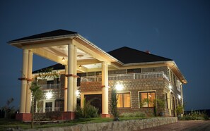 独特独立别墅, 6 间卧室, 山景 | 埃及棉床单、高档床上用品、记忆海绵床垫、特色装修