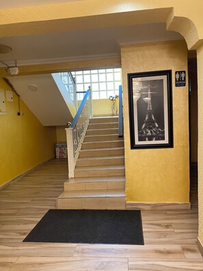 Handrails in stairways