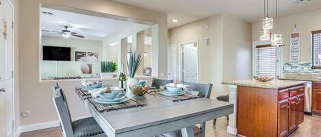 House (4 Bedrooms) | Interior