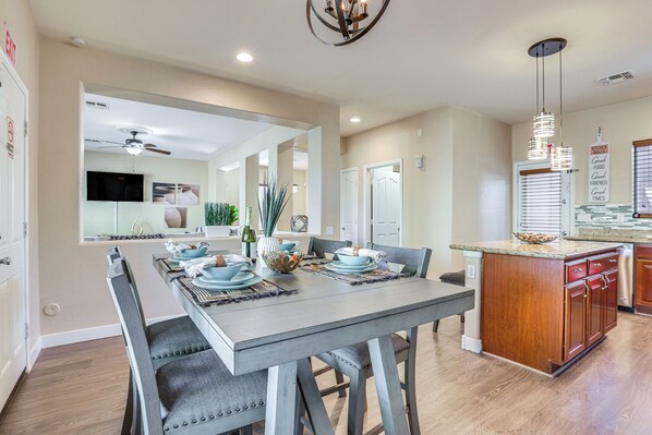 House (4 Bedrooms) | Interior - Family-friendly Phoenix Home: 5 Mi to Westgate! (Phoenix)