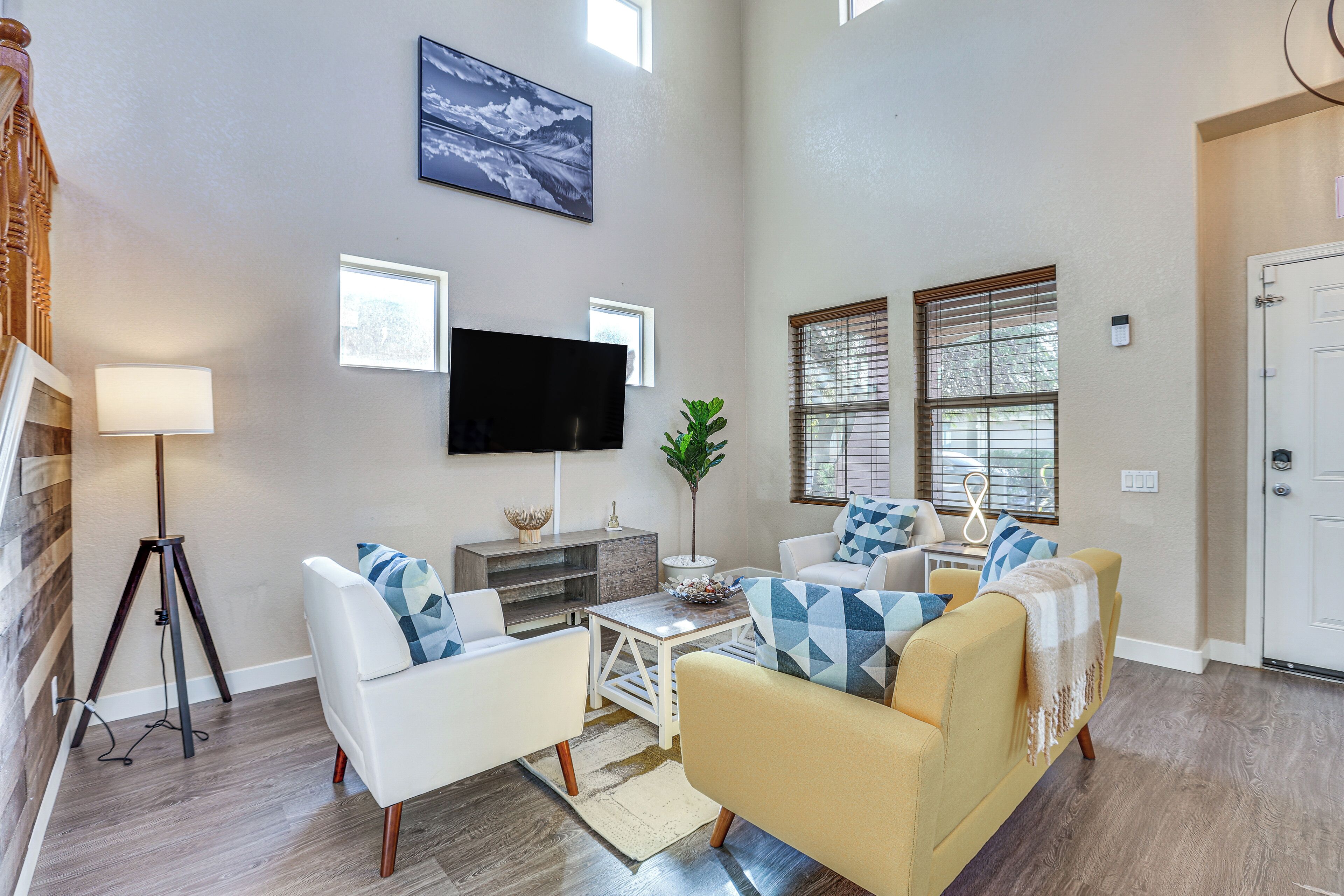 House (4 Bedrooms) | Interior