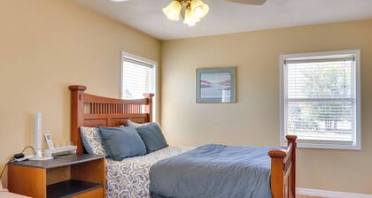 Sunny Florida Getaway w/ Patio, Near Disney World!