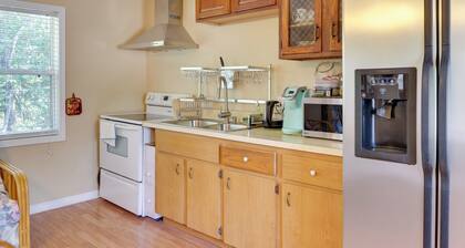 Sunny Florida Getaway w/ Patio, Near Disney World!