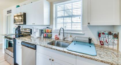 4 Mi to Beach: Charming Port Charlotte Home!