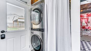 House (1 Bedroom) | Interior