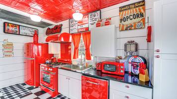 House (1 Bedroom) | Interior