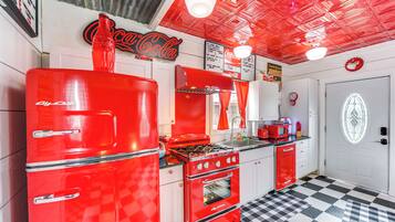 House (1 Bedroom) | Interior