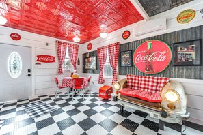 House (1 Bedroom) | Interior