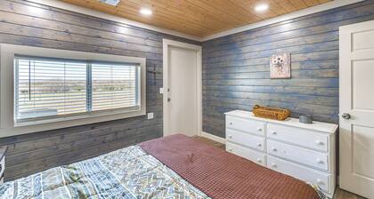 4 Mi to Whitney Lake: Home on 30 Acres!