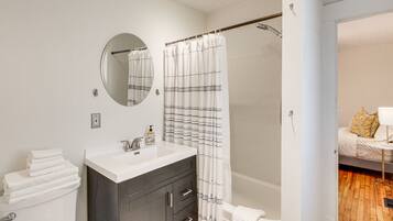 Rumah (2 Bedrooms) | Kamar mandi