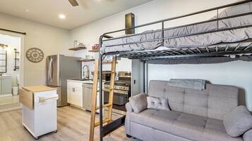 Apartment (0 Bedroom) | Interior