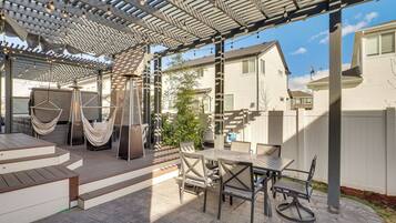 Apartment (0 Bedroom) | Front of property