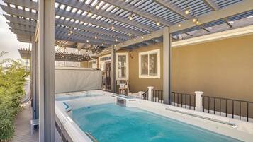 Apartment (0 Bedroom) | Bahagian dalam