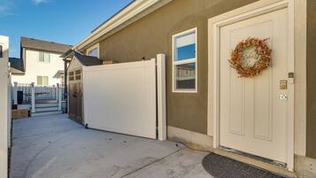 Apartment (0 Bedroom) | Bahagian dalam