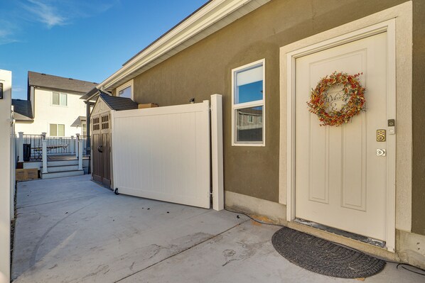 Apartment (0 Bedroom) | Interior - Unique Vineyard Studio w/ Shared Outdoor Oasis! (Orem)