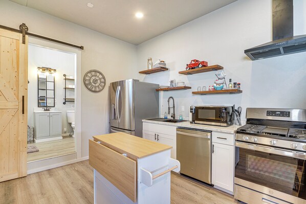 المنشأة من الداخل