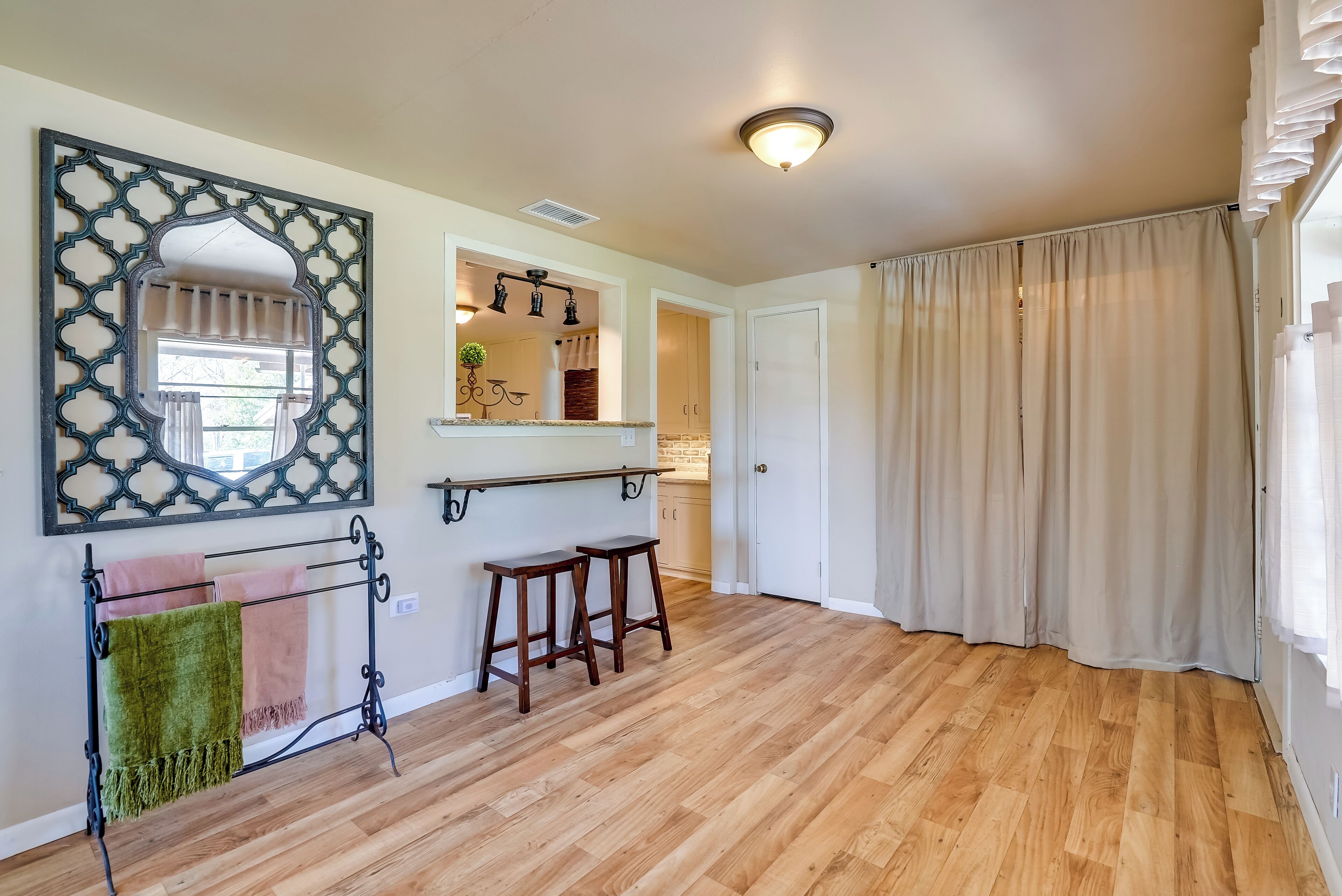 Cottage (2 Bedrooms) | Interior