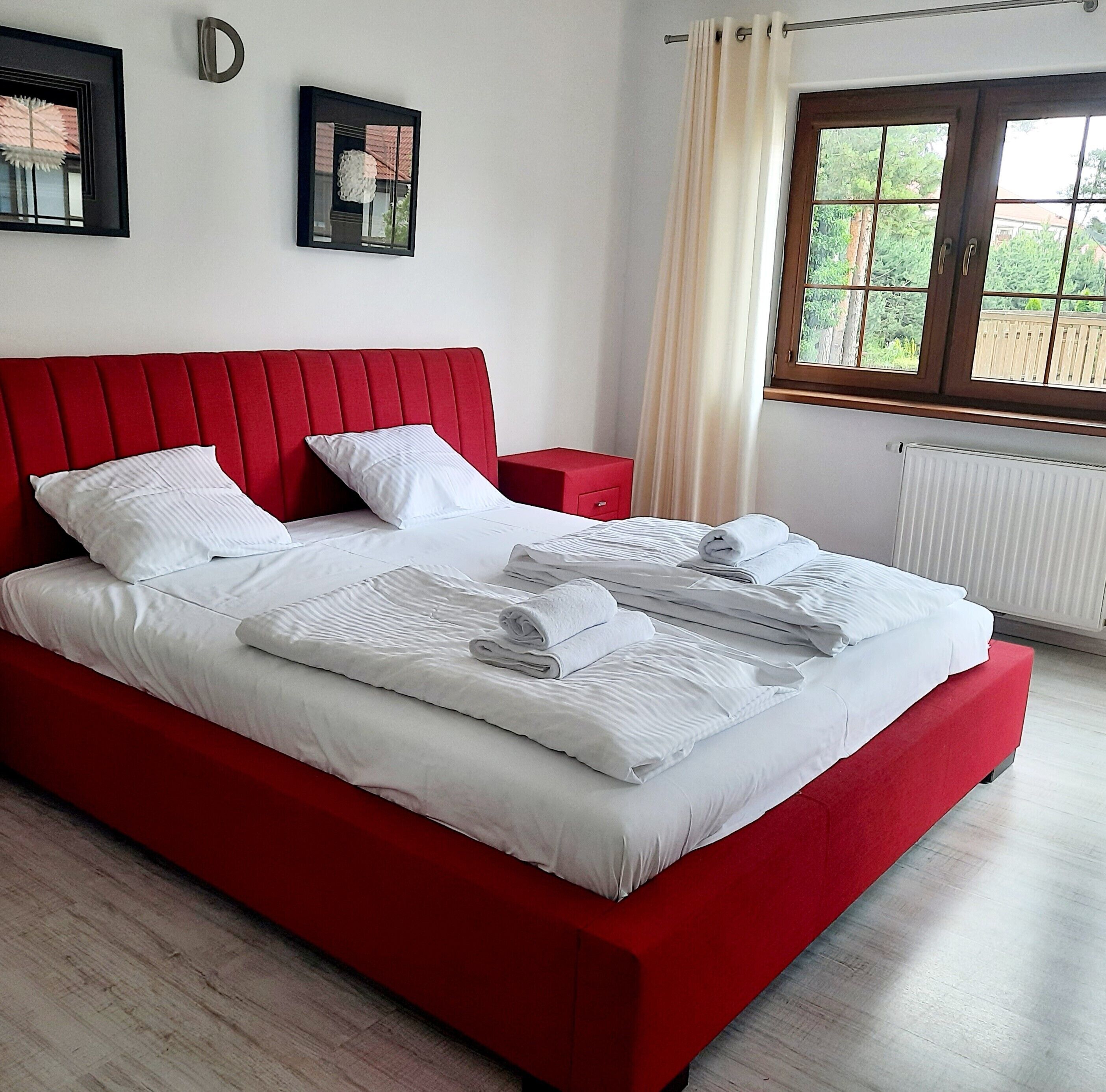 4 Schlafzimmer, Bügeleisen/Bügelbrett, WLAN, Bettwäsche