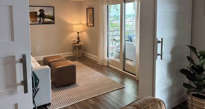 Waterfront 2-Bedroom Condo on Spa Creek