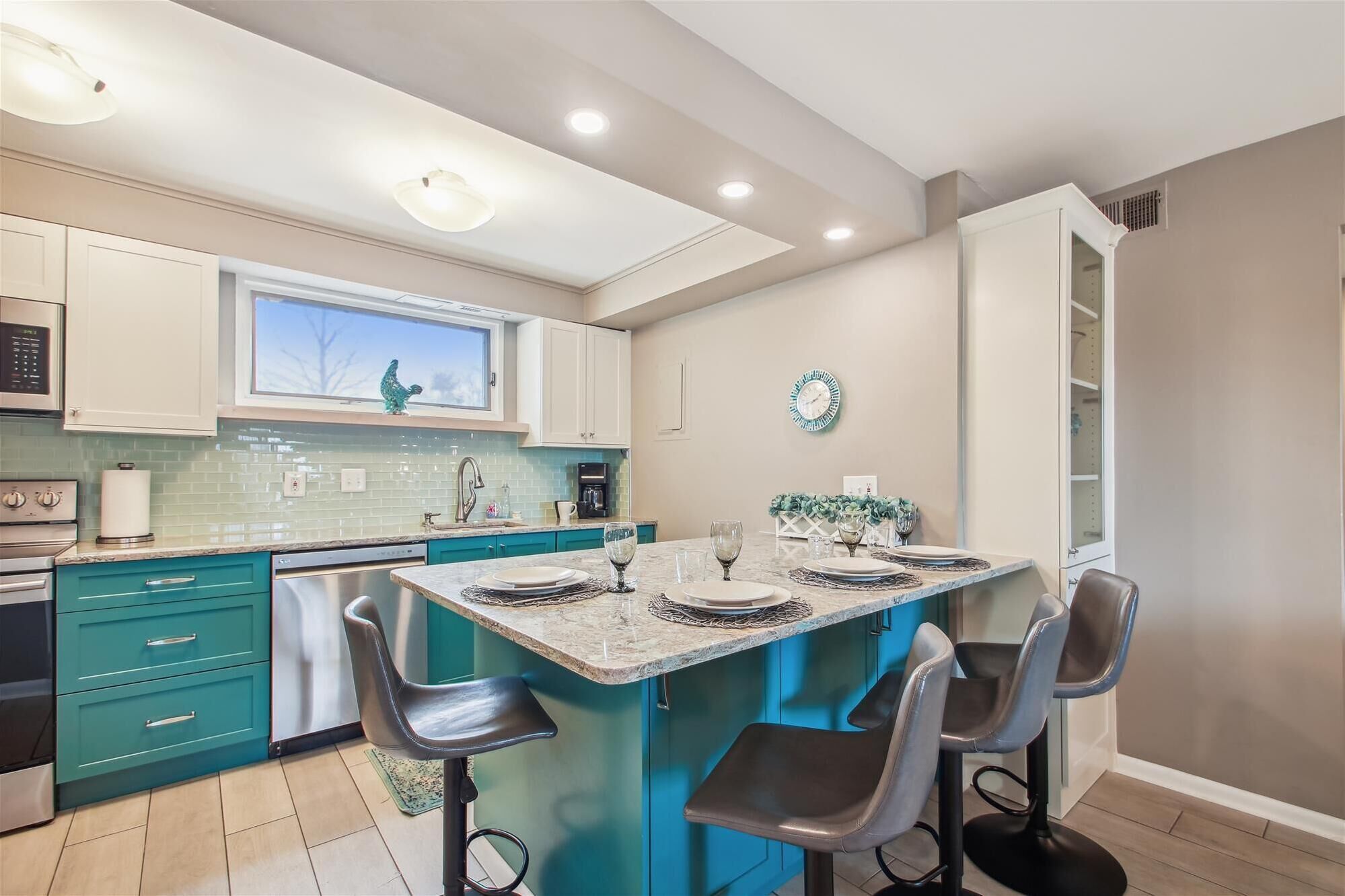 Waterfront 2-Bedroom Condo on Spa Creek