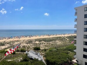 Beach nearby - 2 BR 2 BA Ocean Front building Pool and Tennis (Ocean City)