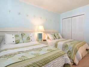 2 bedrooms, internet - 2 BR 2 BA Ocean Front building Pool and Tennis (Ocean City)