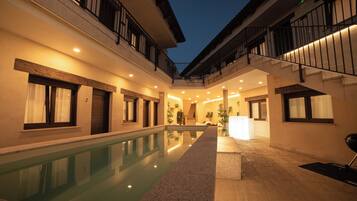 Seasonal outdoor pool