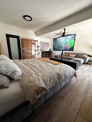 1 bedroom, free WiFi, bed sheets