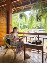 Classic Terrace King | Garden view