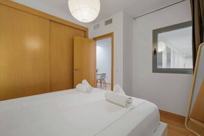 1 soverom, strykejern/-brett, wi-fi (inkludert) og sengetøy