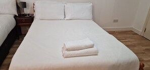 1 quarto, ferros/tábuas de passar roupa, Wi-Fi, roupa de cama