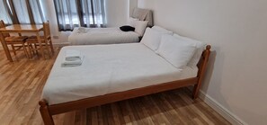 1 quarto, ferros/tábuas de passar roupa, Wi-Fi, roupa de cama