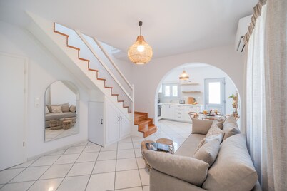 Disis Residence Naxos
Independent Holiday Home