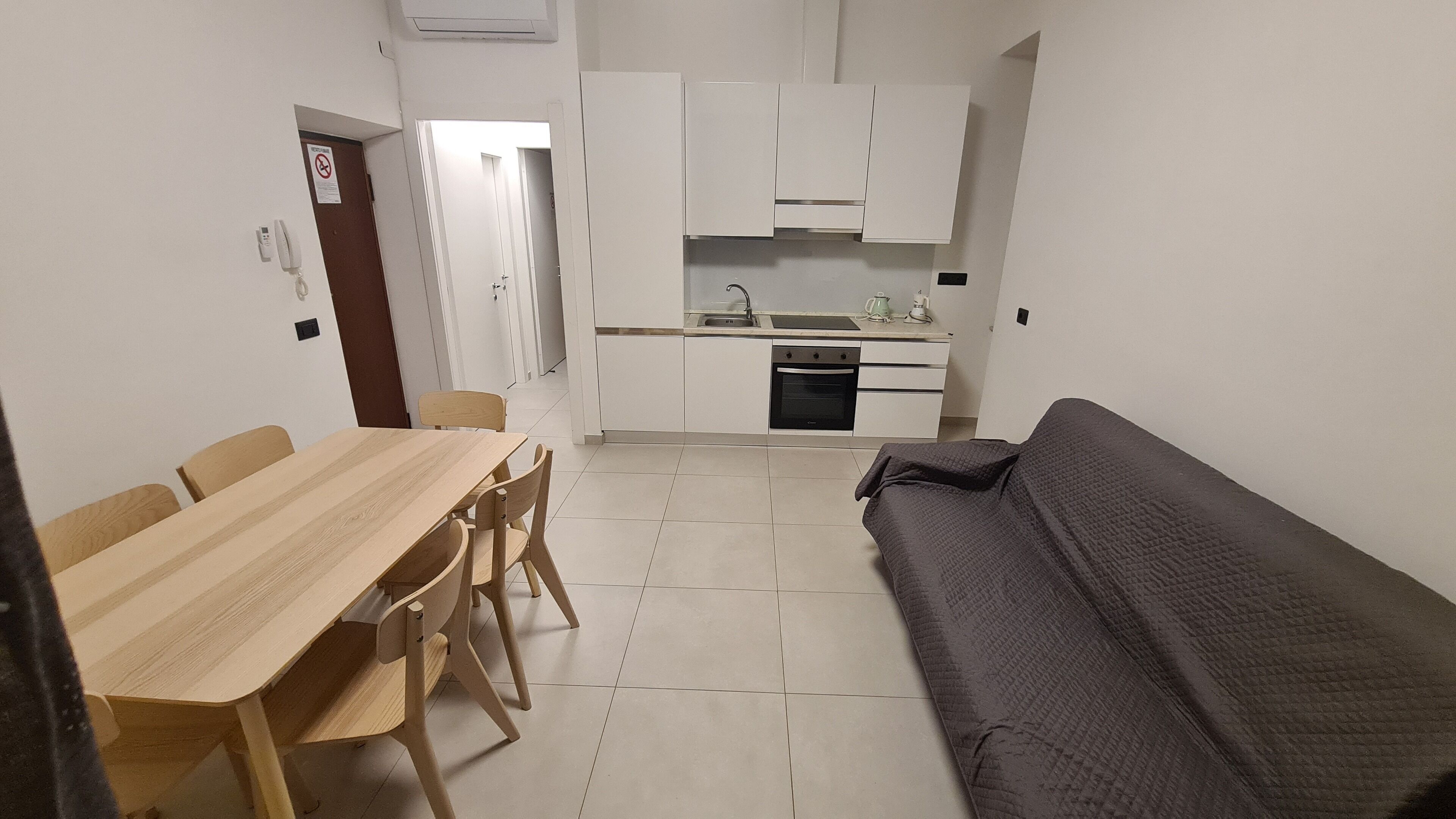 Nhà tiện nghi đơn giản | Khu phòng khách