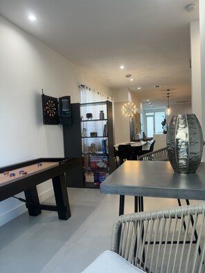 Spielezimmer