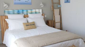 Comfort Double Room, Garden View | Soundproofing, free WiFi, bed sheets