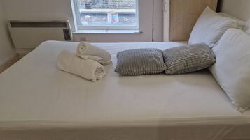 1 bedroom, iron/ironing board, WiFi, bed sheets