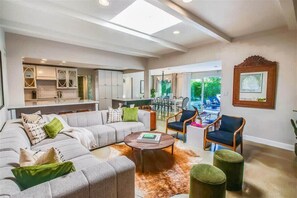 Unclassified image, 5 of 37, button - Modern Desert Home | Heated Pool (Scottsdale)