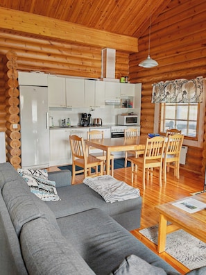 Family Cottage | Living area
