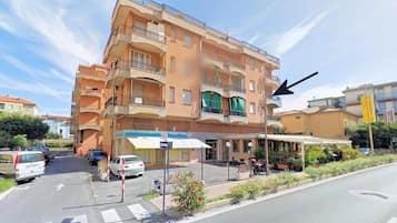 ์๋ฐ ์์ค ์ ๋ฉด