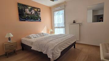 3 bedrooms, iron/ironing board, wheelchair access