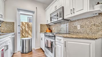 Family House, 2 Bedrooms | Private kitchenette | Full-sized fridge, microwave, oven, stovetop